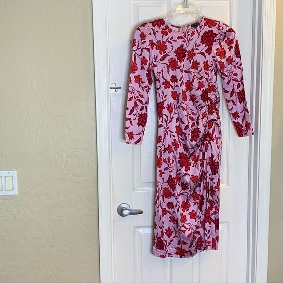 ANN TAYLOR Ruched Midi Dress Pink‎ Red Satin Floral Round Neck Slit Size 2P - Picture 7 of 16